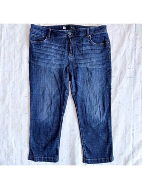 EUC Women’s Size 14 Kut From The Kloth Lauren Cropped Stretch Denim Blue Jeans